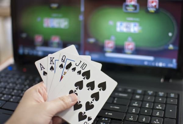 Layar konfirmasi taruhan Dice Game di h5.luxury88 dengan opsi pembayaran lokal DANA, OVO, dan GoPay